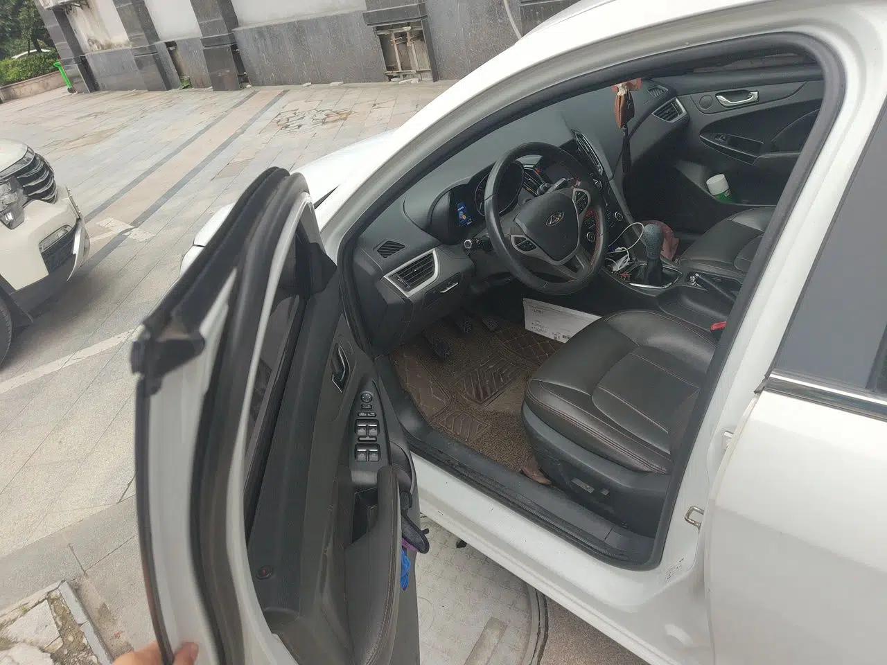 Chery Arrizo 7 2016 1.5T Manual ZhiXiang Edition — миниатюра 17