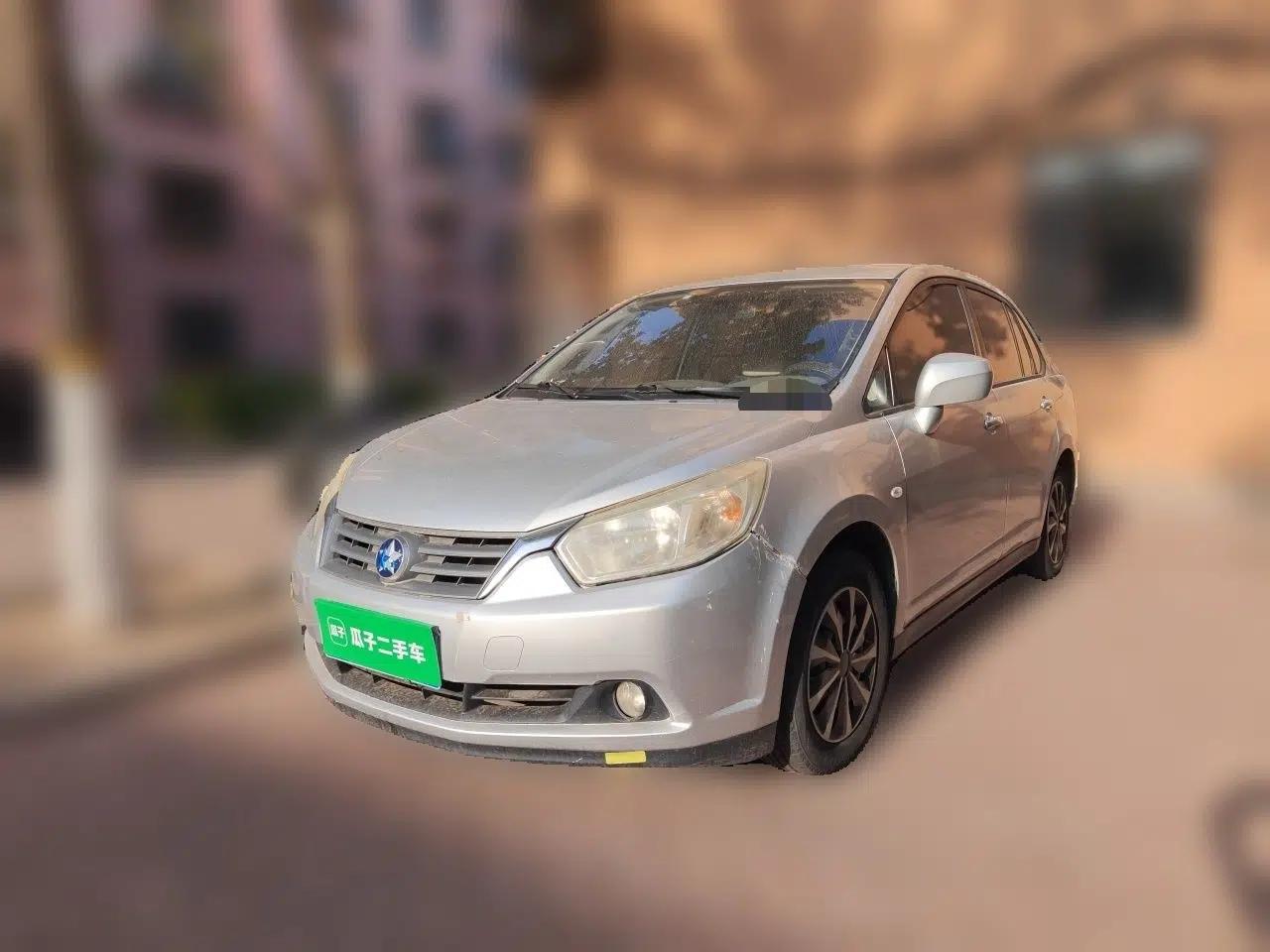 Venucia D50 2013 1.6L Manual Fashion Edition — миниатюра 1