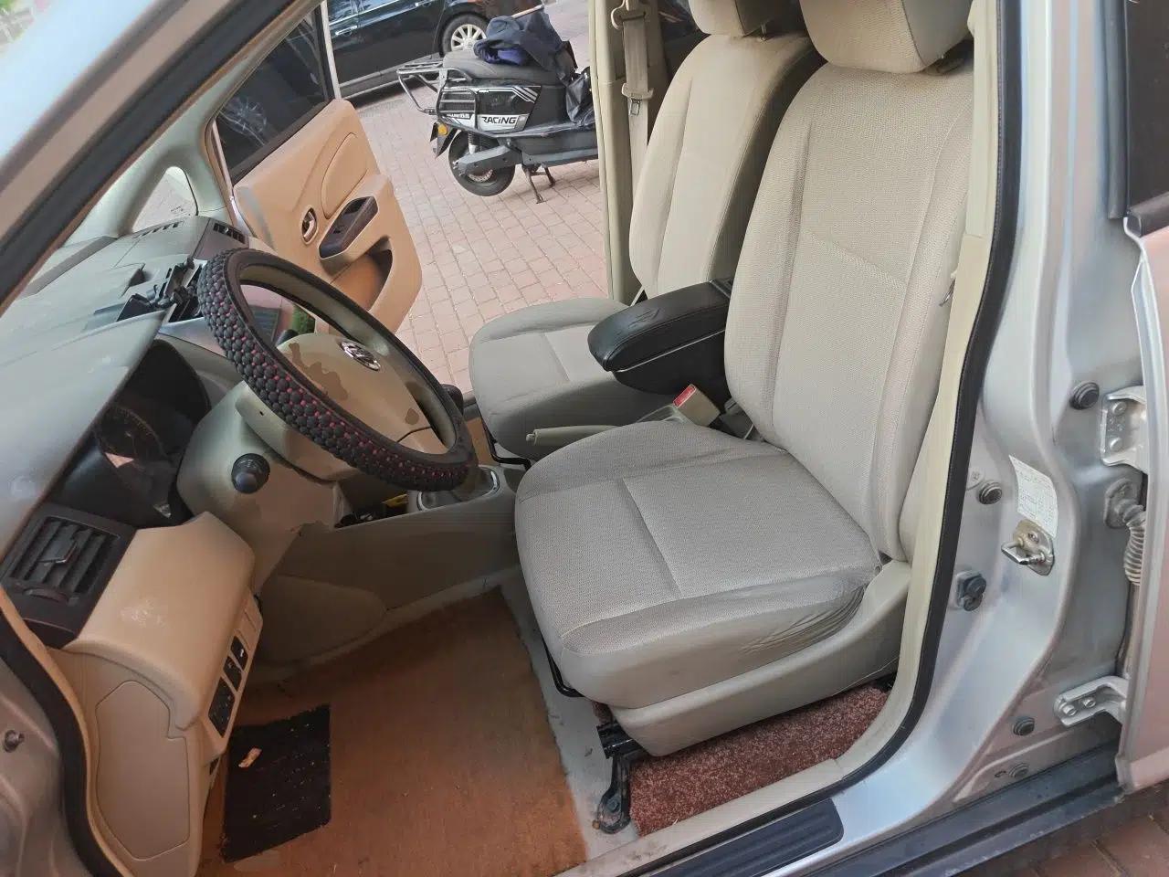 Venucia D50 2013 1.6L Manual Fashion Edition — миниатюра 16