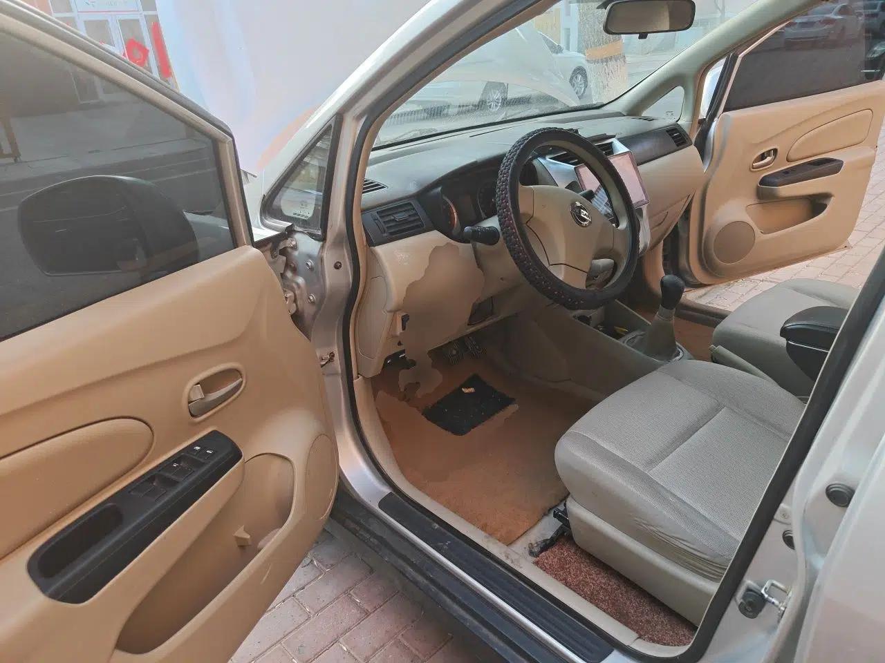 Venucia D50 2013 1.6L Manual Fashion Edition — миниатюра 17