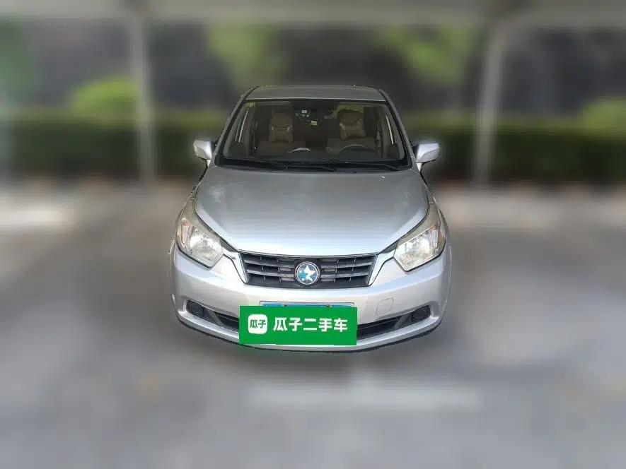 Venucia D50 2013 1.6L Manual Fashion Edition — миниатюра 2