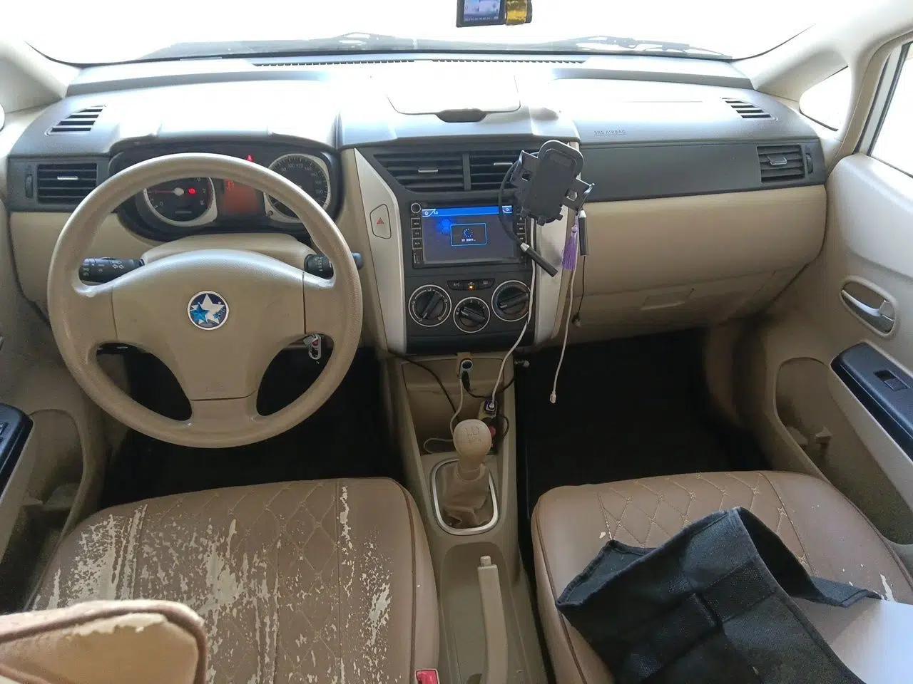 Venucia D50 2013 1.6L Manual Fashion Edition — миниатюра 10