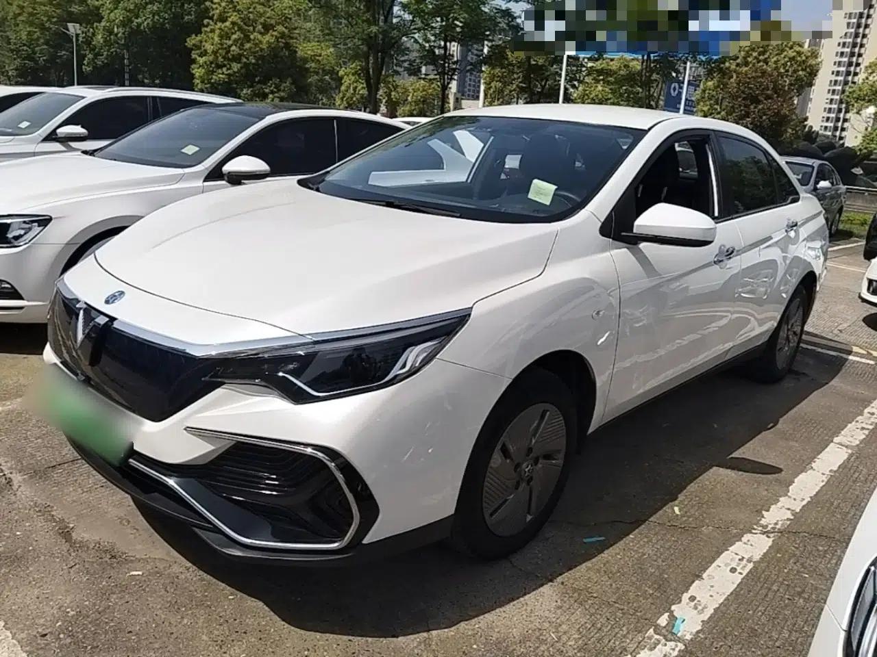 Venucia D60EV 2023 PLUS Comfort Edition CI Model — миниатюра 1
