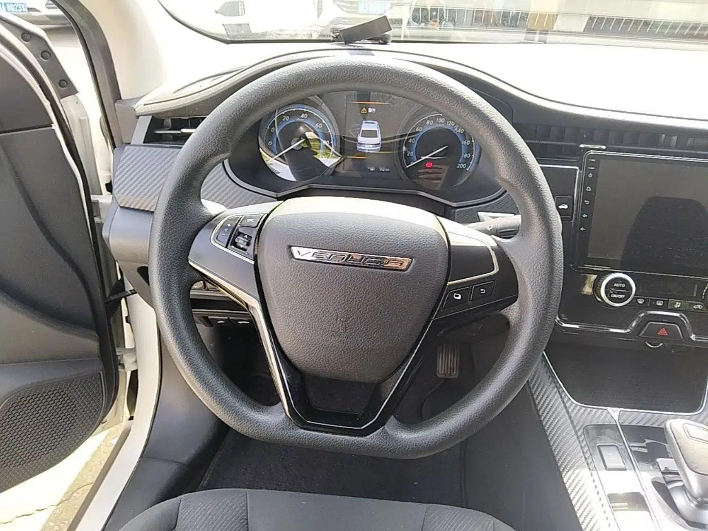Venucia D60EV 2023 PLUS Comfort Edition CI Model — миниатюра 14