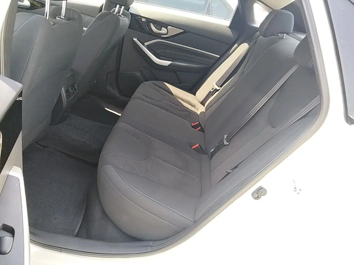 Venucia D60EV 2023 PLUS Comfort Edition CI Model — миниатюра 20