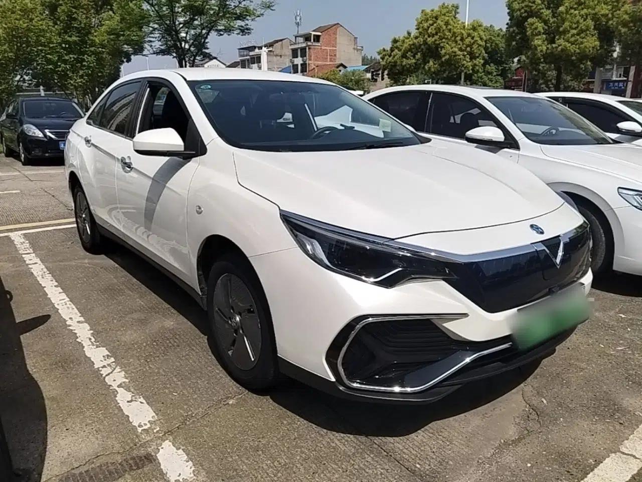 Venucia D60EV 2023 PLUS Comfort Edition CI Model — миниатюра 3