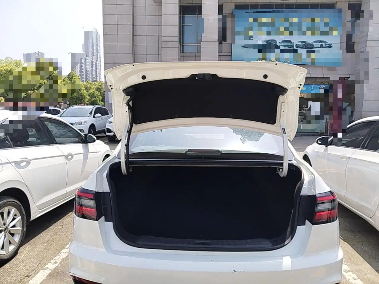 Venucia D60EV 2023 PLUS Comfort Edition CI Model — миниатюра 22