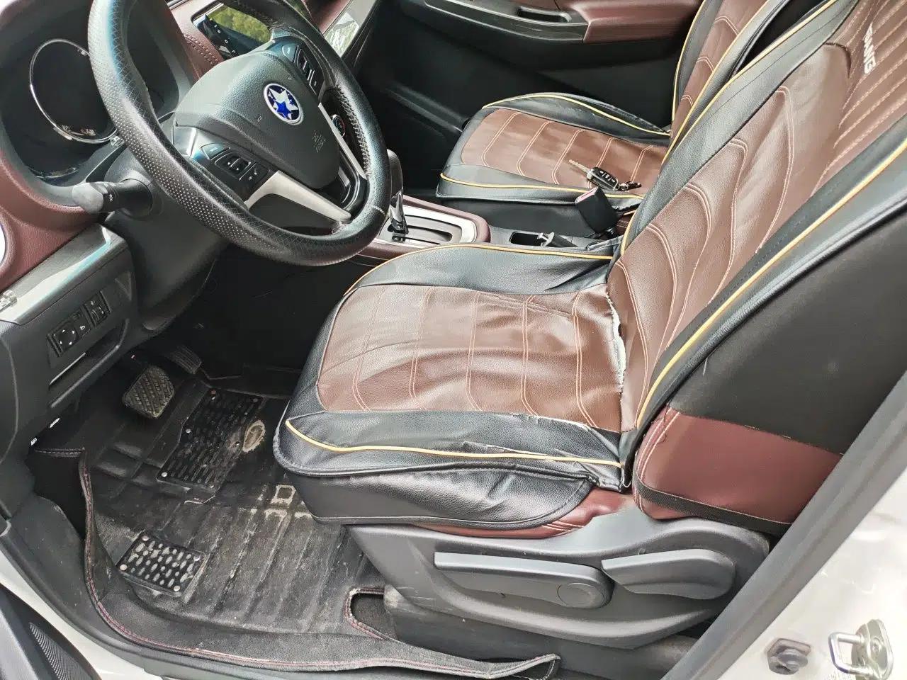 Venucia M50V 2017 1.6L XL CVT Luxury Edition — миниатюра 16