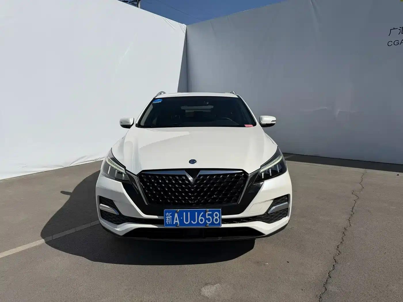 Venucia T90 2020 2.0L CVT Enjoy Edition — миниатюра 2