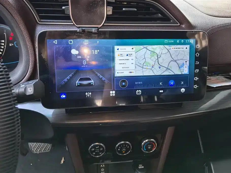 Venucia M50V 2017 1.6L XL CVT Deluxe Edition — миниатюра 13