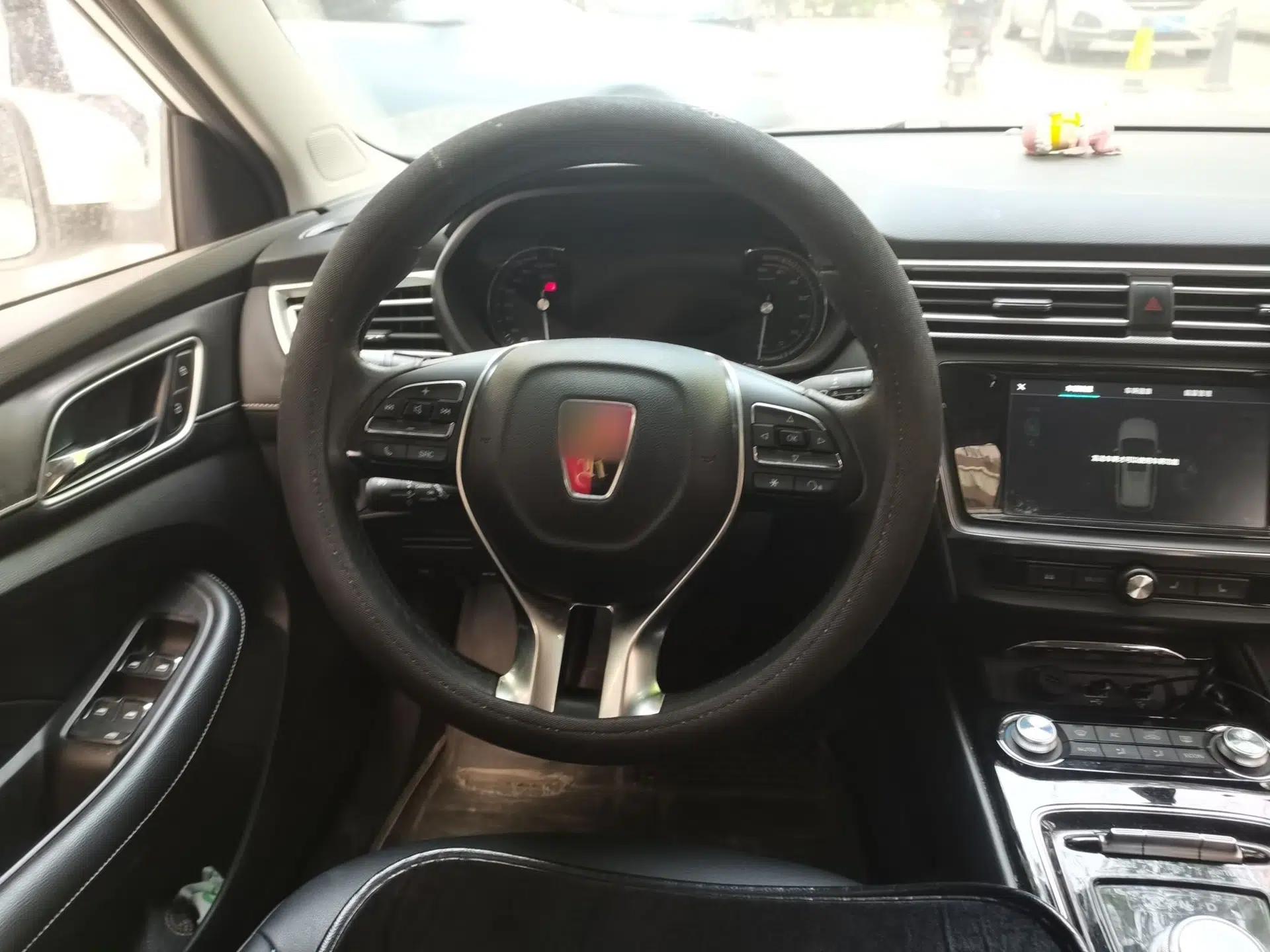 Roewe Ei5 2018 Internet Flagship Edition — миниатюра 11