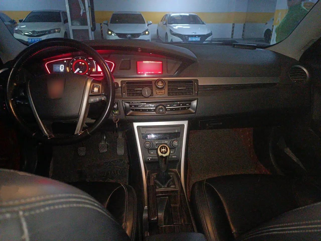Roewe 550 2012 550 1.8L Manual Value Edition — миниатюра 10