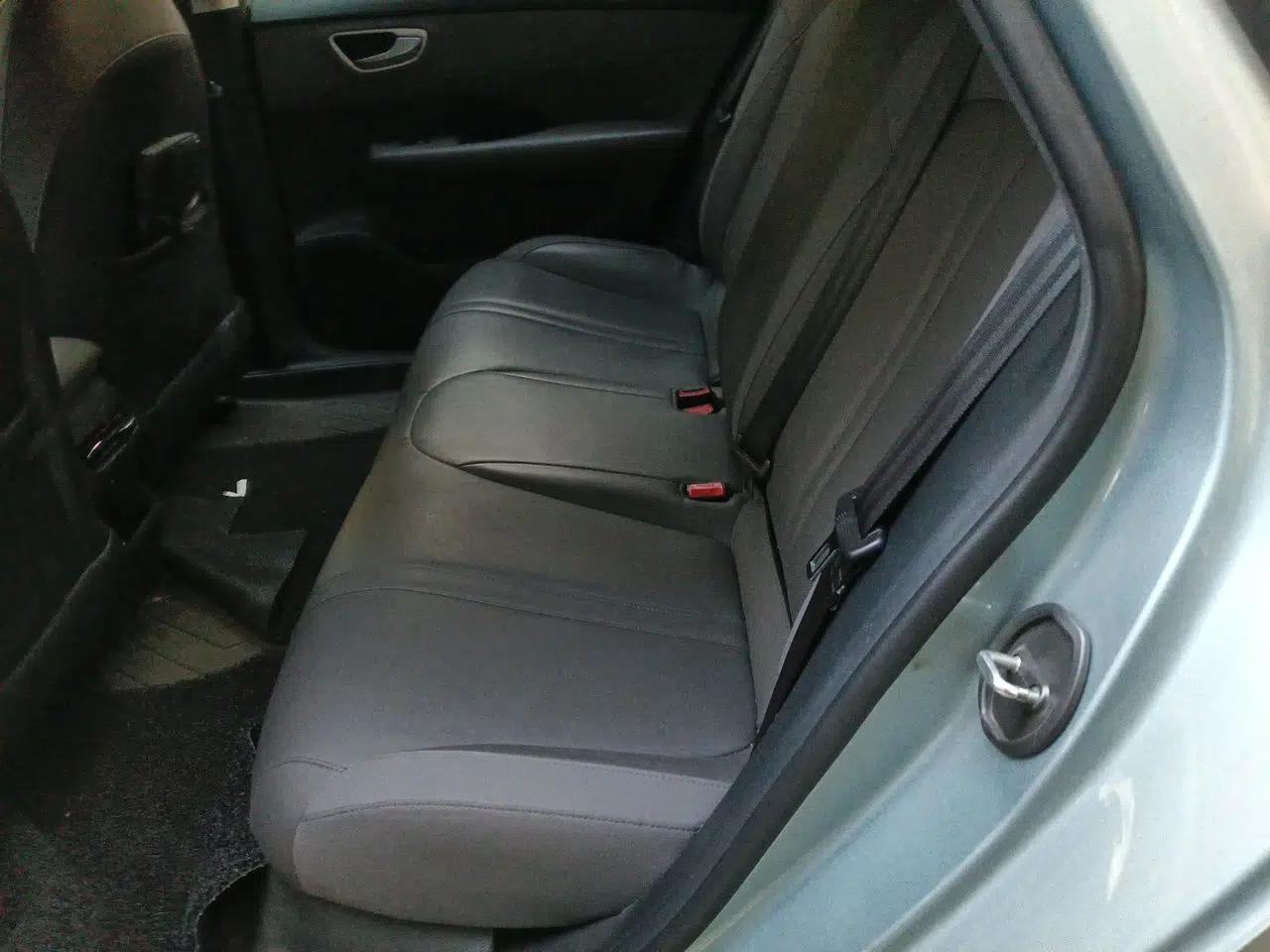 Roewe D6 2025 450 km Premium Edition — миниатюра 18