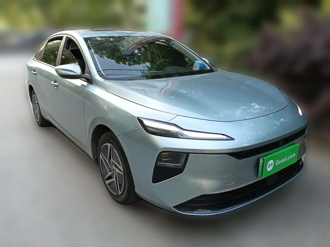 Roewe D6 2025 450 km Premium Edition — миниатюра 3