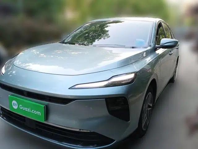 Roewe D6 2025 450 km Premium Edition