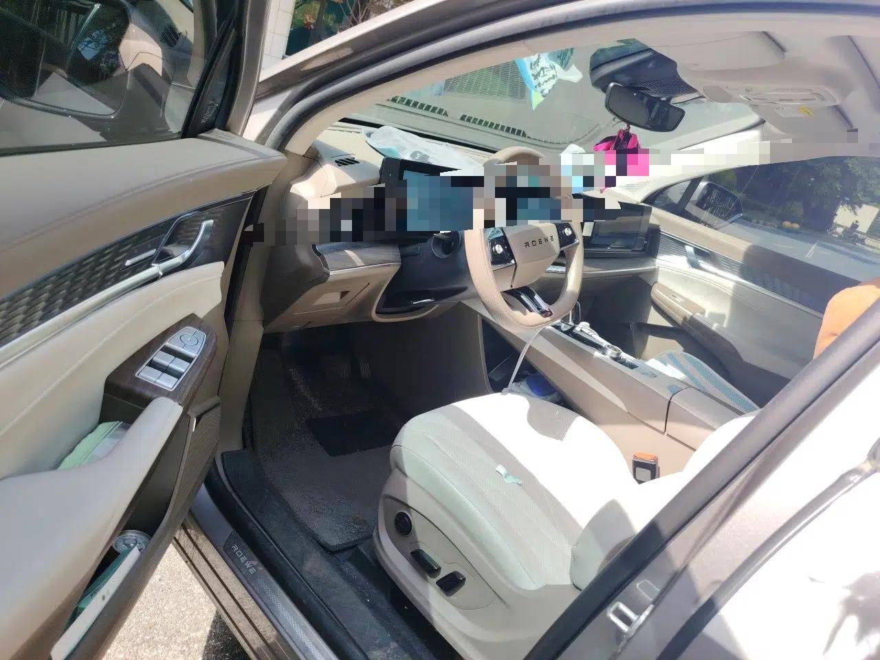 Roewe RX9 2023 2.0T Two-Wheel Drive Enjoyment Version — миниатюра 17