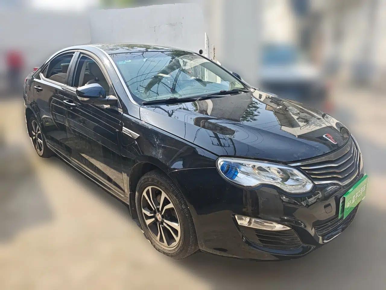 Roewe e550 2016 Deluxe Edition — миниатюра 3