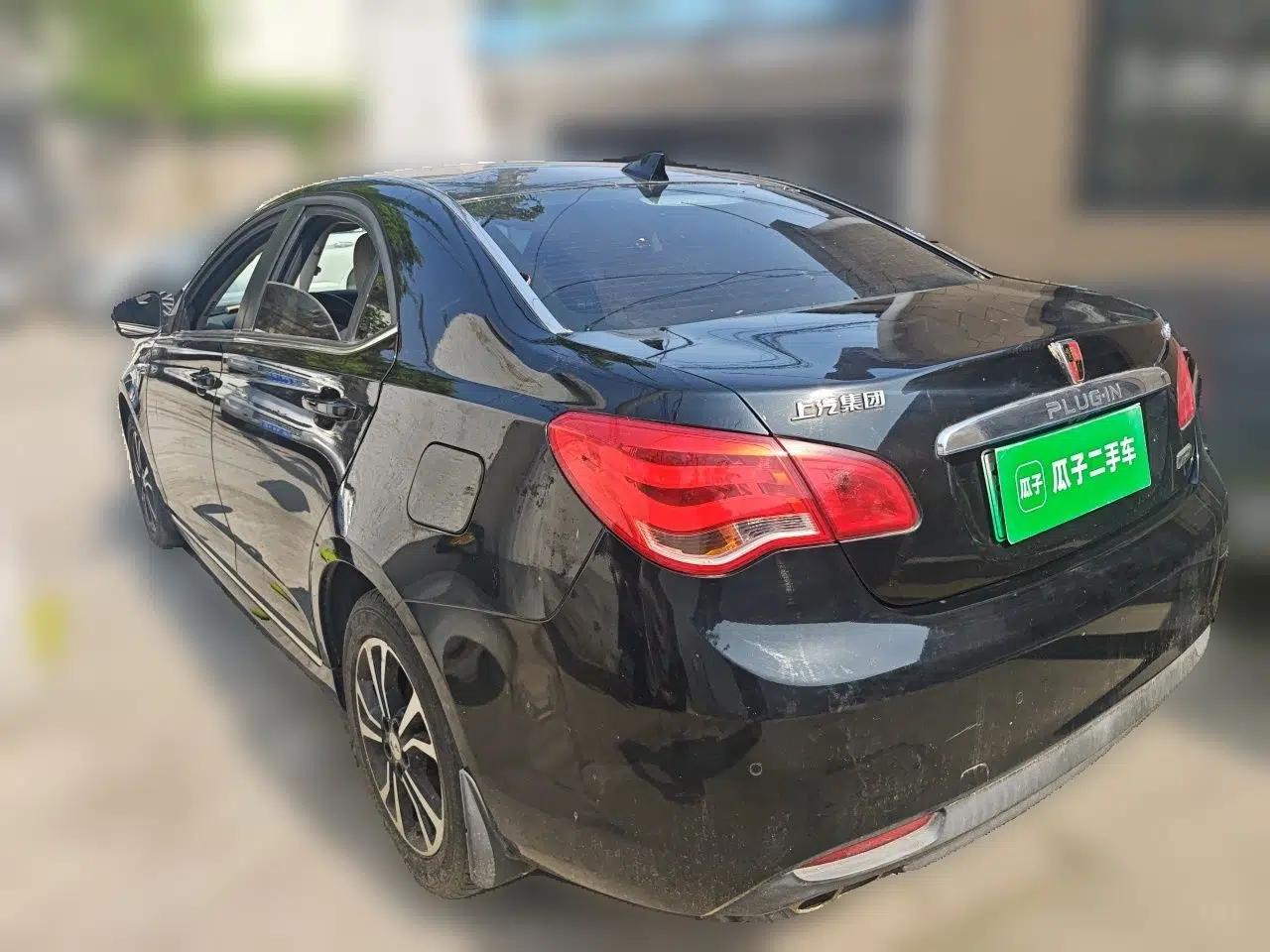 Roewe e550 2016 Deluxe Edition — миниатюра 4