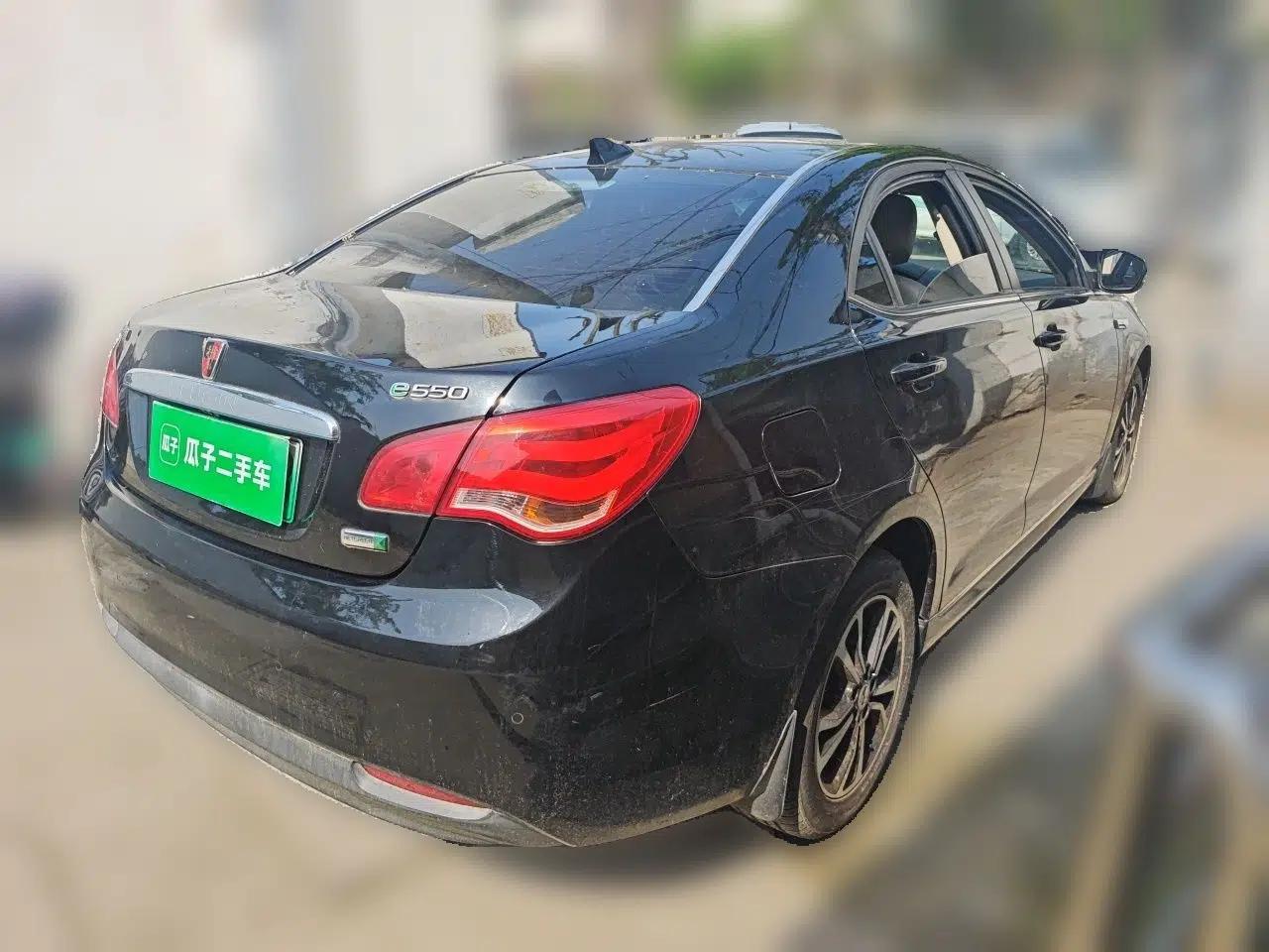 Roewe e550 2016 Deluxe Edition — миниатюра 6