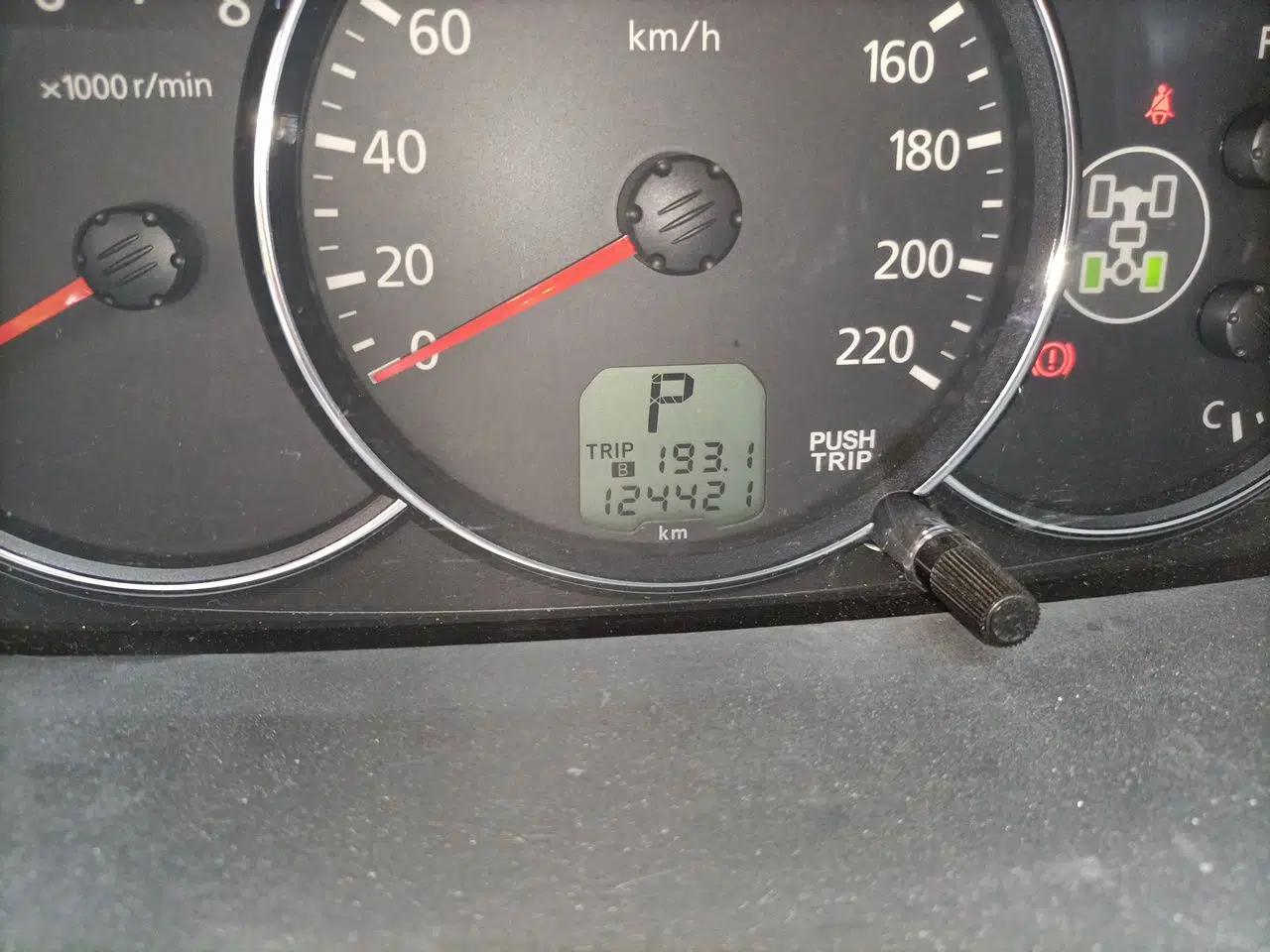 Mitsubishi Pajero Sport 2013 3.0L Automatic 4x4 Executive Edition — миниатюра 13