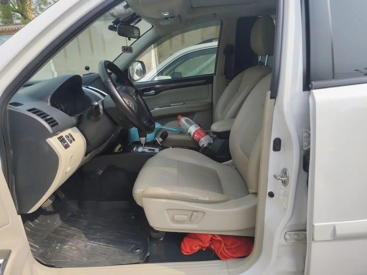 Mitsubishi Pajero Sport 2013 3.0L Automatic 4x4 Flagship Edition — миниатюра 16