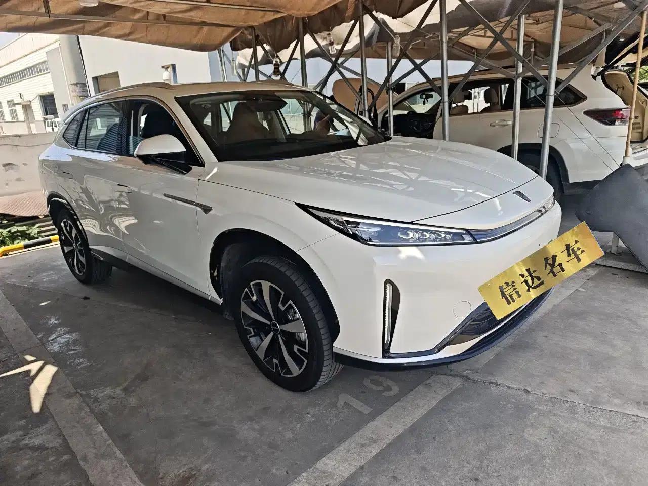 Roewe D5X DMH 2024 Model 135 Tech Edition — миниатюра 2