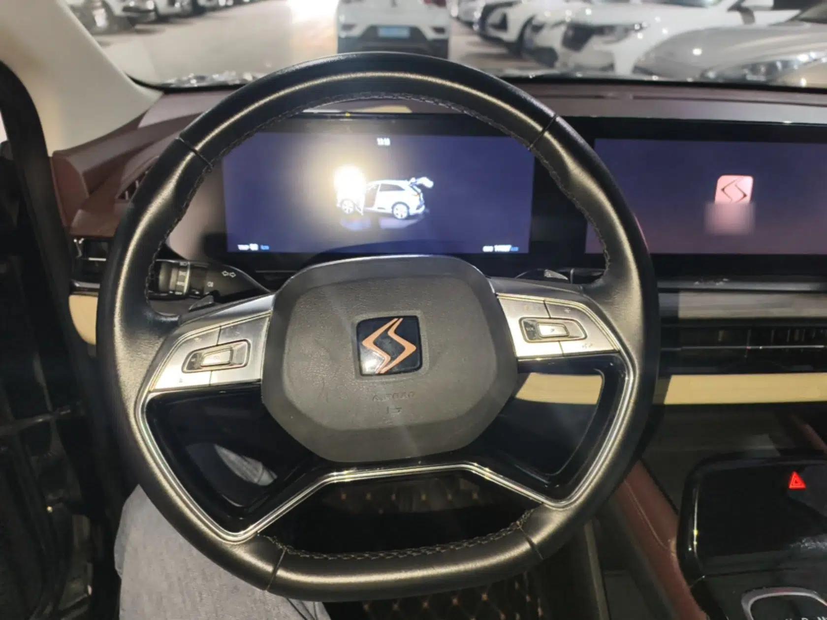 SOL QX 2021 300T DCT Deluxe Smart Connectivity Version — миниатюра 14