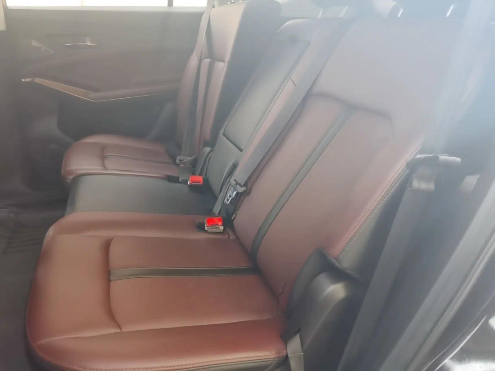 SOL X8 PLUS 2023 1.5 TGDI DCT Smart Edition 7-Seater — миниатюра 20