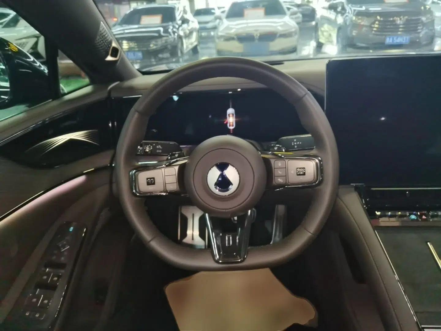 Denza Z9 2024 1100 km Four-Wheel Drive Max Version — миниатюра 13