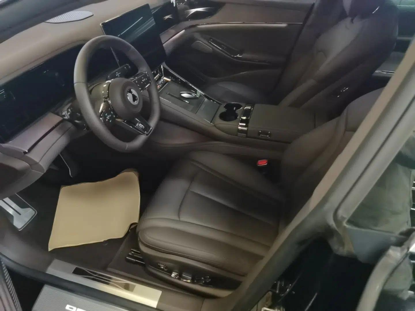 Denza Z9 2024 1100 km Four-Wheel Drive Max Version — миниатюра 17