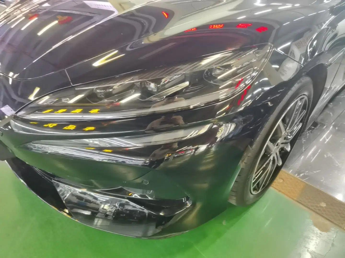 Denza Z9 2024 1100 km Four-Wheel Drive Max Version — миниатюра 5