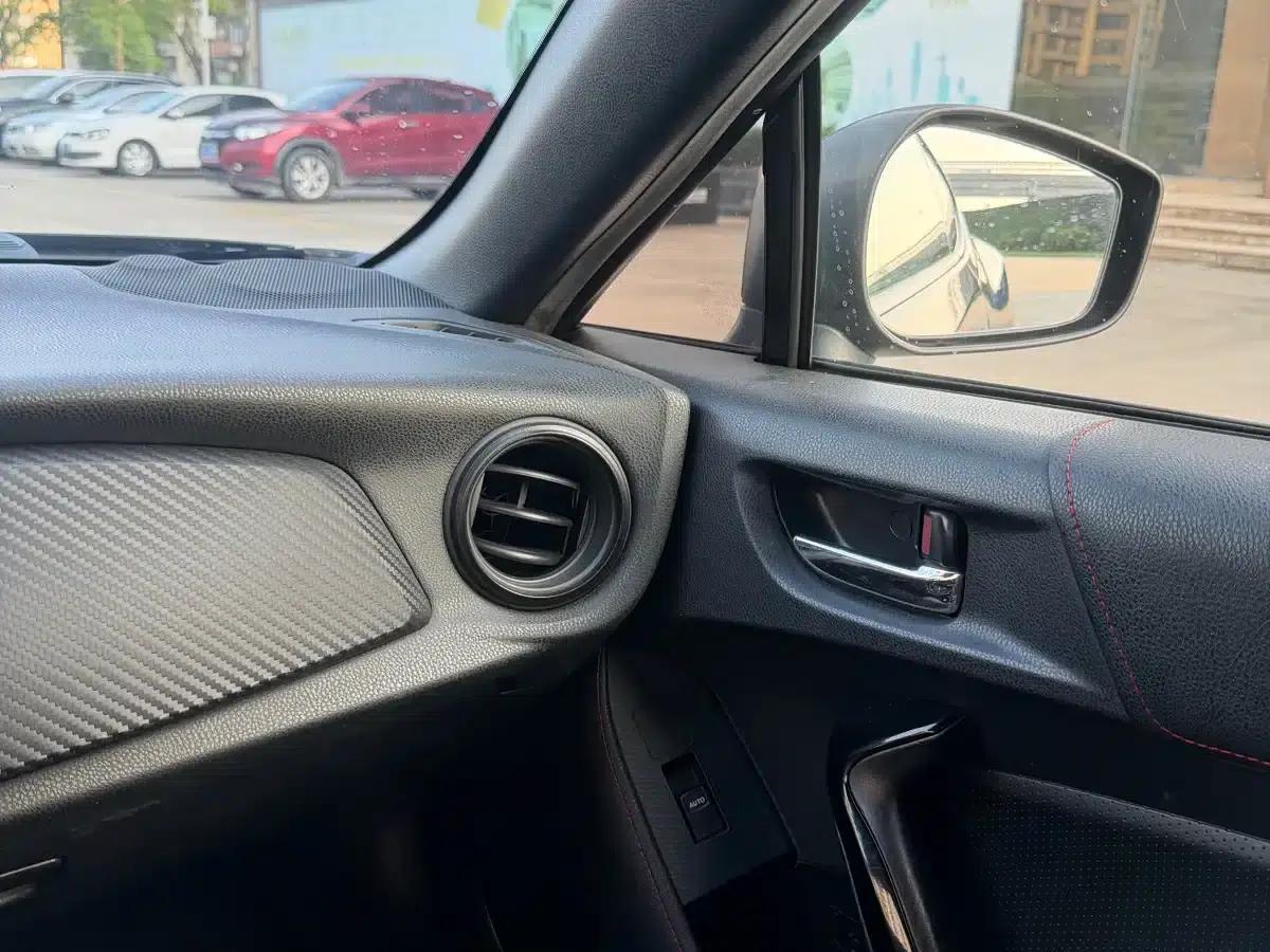Subaru BRZ 2015 2.0i Manual — миниатюра 17