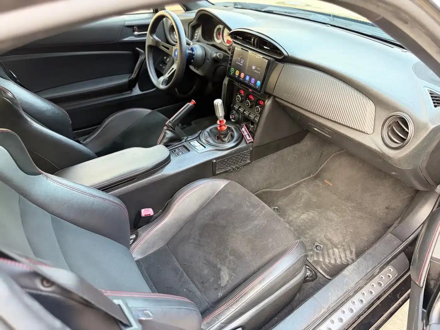 Subaru BRZ 2015 2.0i Manual — миниатюра 26