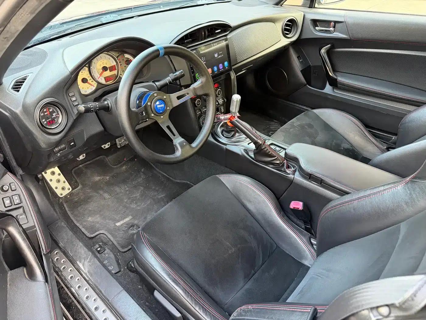 Subaru BRZ 2015 2.0i Manual — миниатюра 4