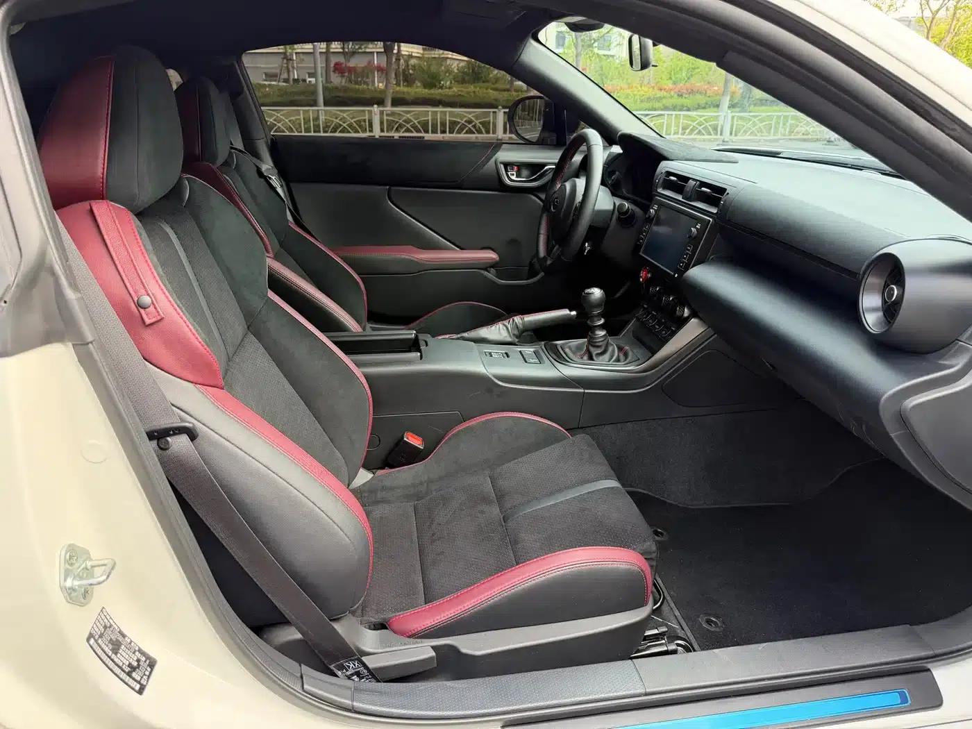 2025 Subaru BRZ 2.4L Manual EyeSight STI Sport — миниатюра 9