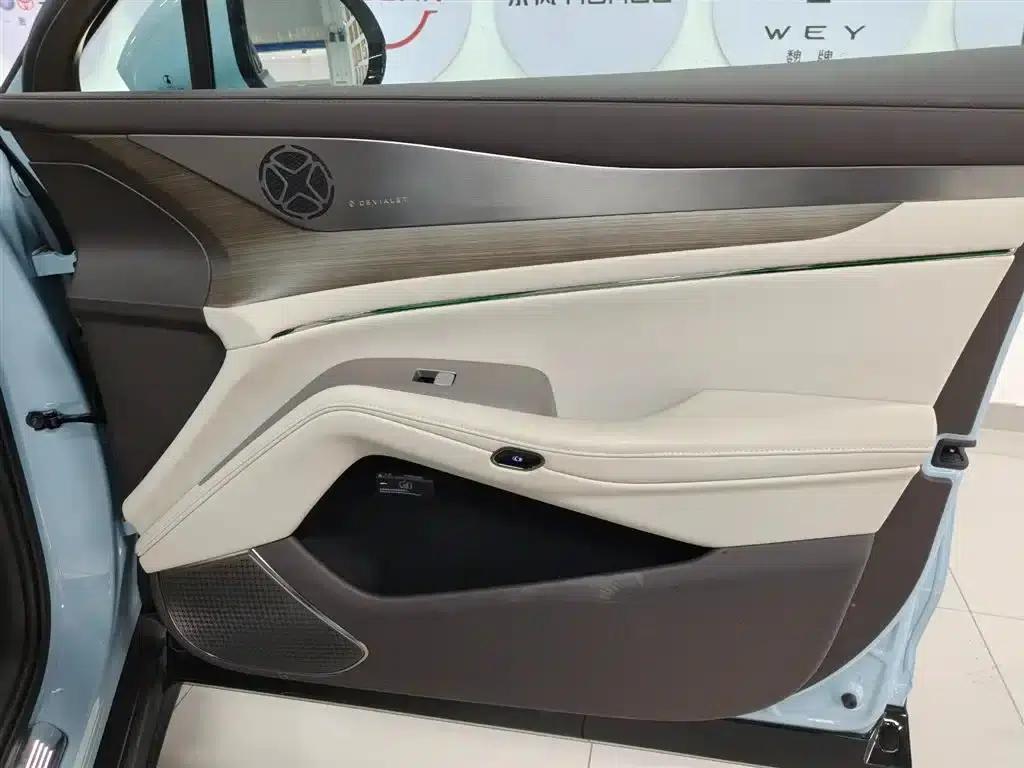 Denza N7 2024 630 AWD Intelligent Driving Max Edition — миниатюра 13