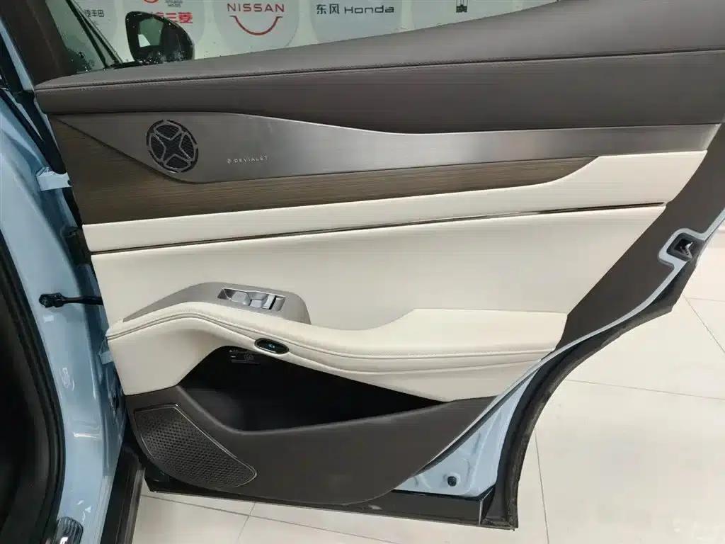 Denza N7 2024 630 AWD Intelligent Driving Max Edition — миниатюра 16