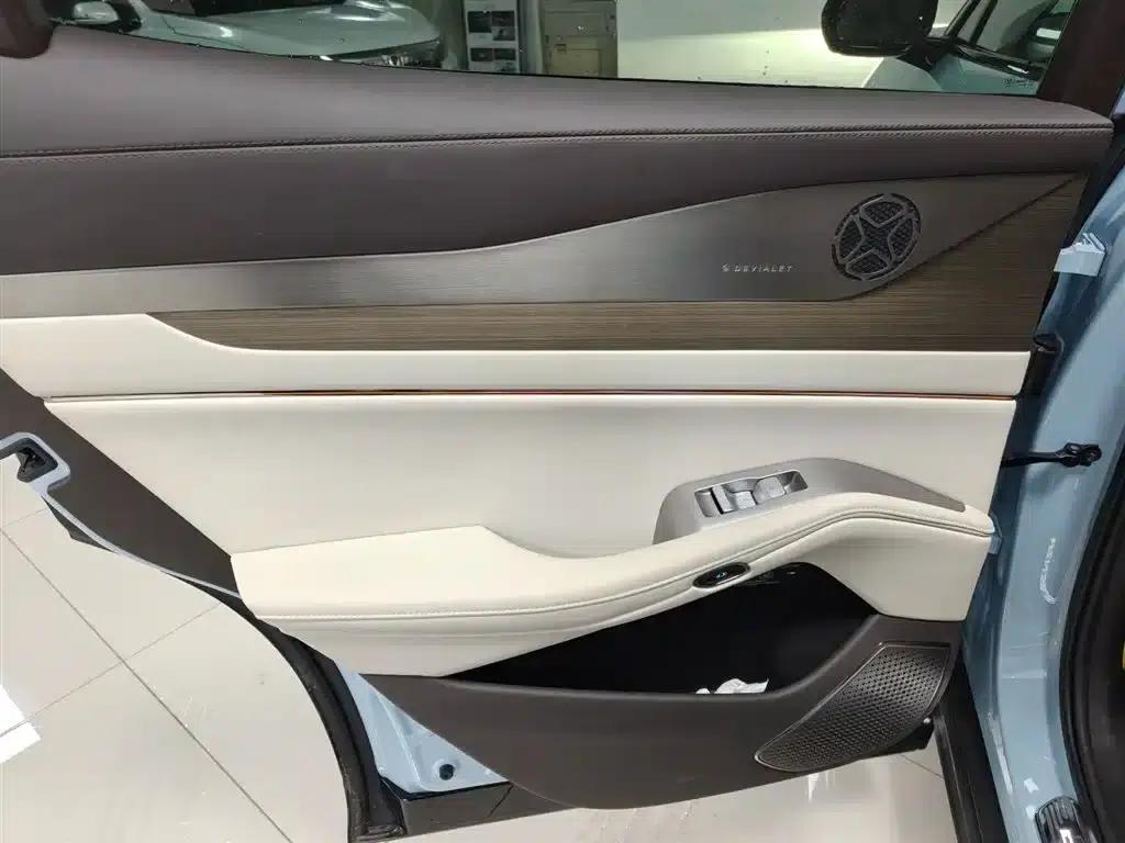 Denza N7 2024 630 AWD Intelligent Driving Max Edition — миниатюра 18