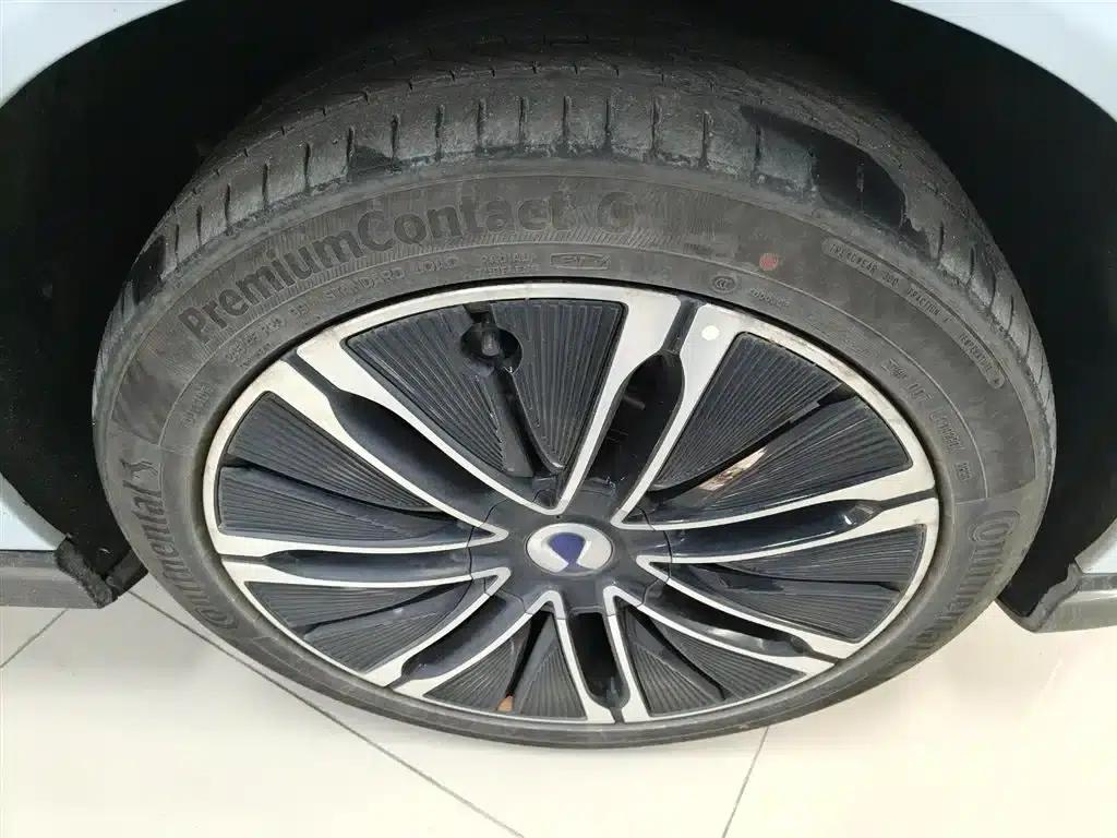 Denza N7 2024 630 AWD Intelligent Driving Max Edition — миниатюра 24