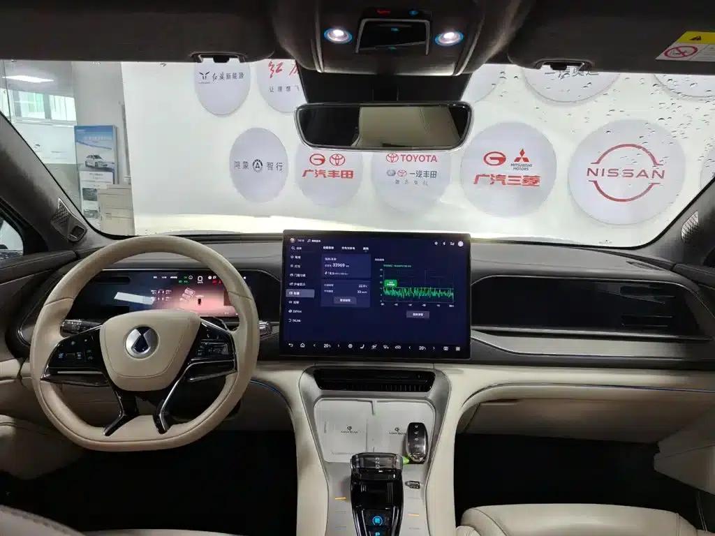 Denza N7 2024 630 AWD Intelligent Driving Max Edition — миниатюра 9