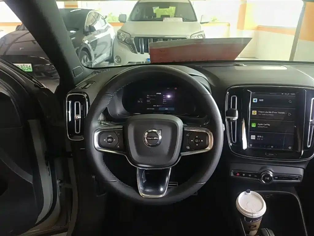 Volvo XC40 PHEV 2022 Long Range Edition — миниатюра 11