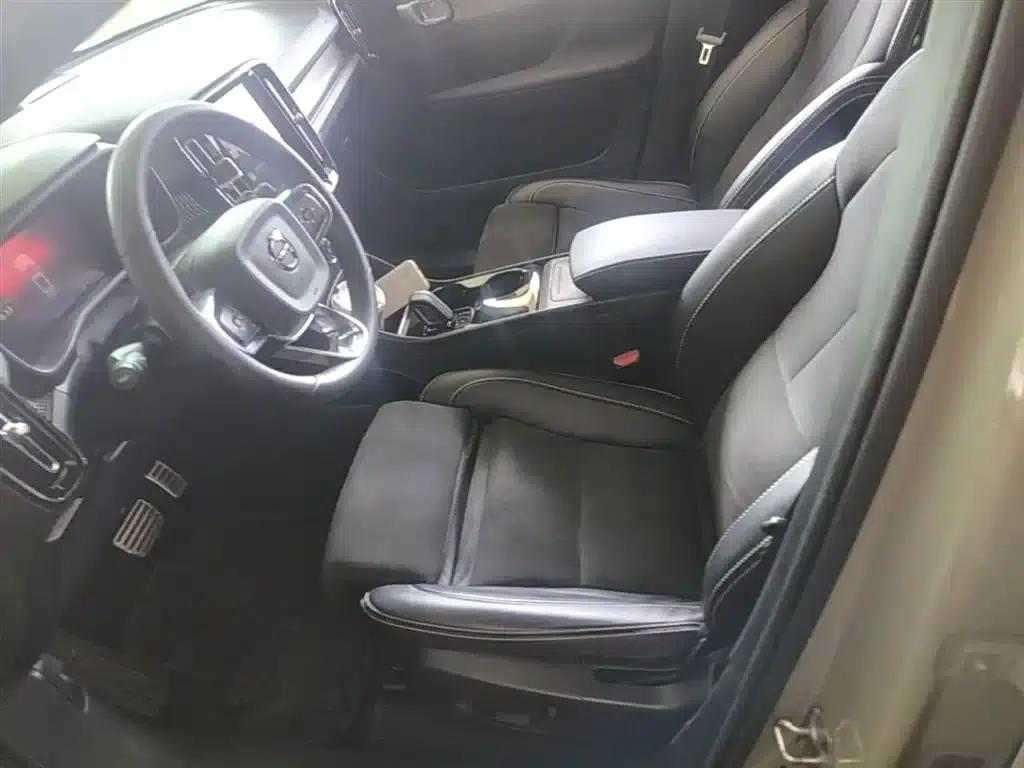 Volvo XC40 PHEV 2022 Long Range Edition — миниатюра 15