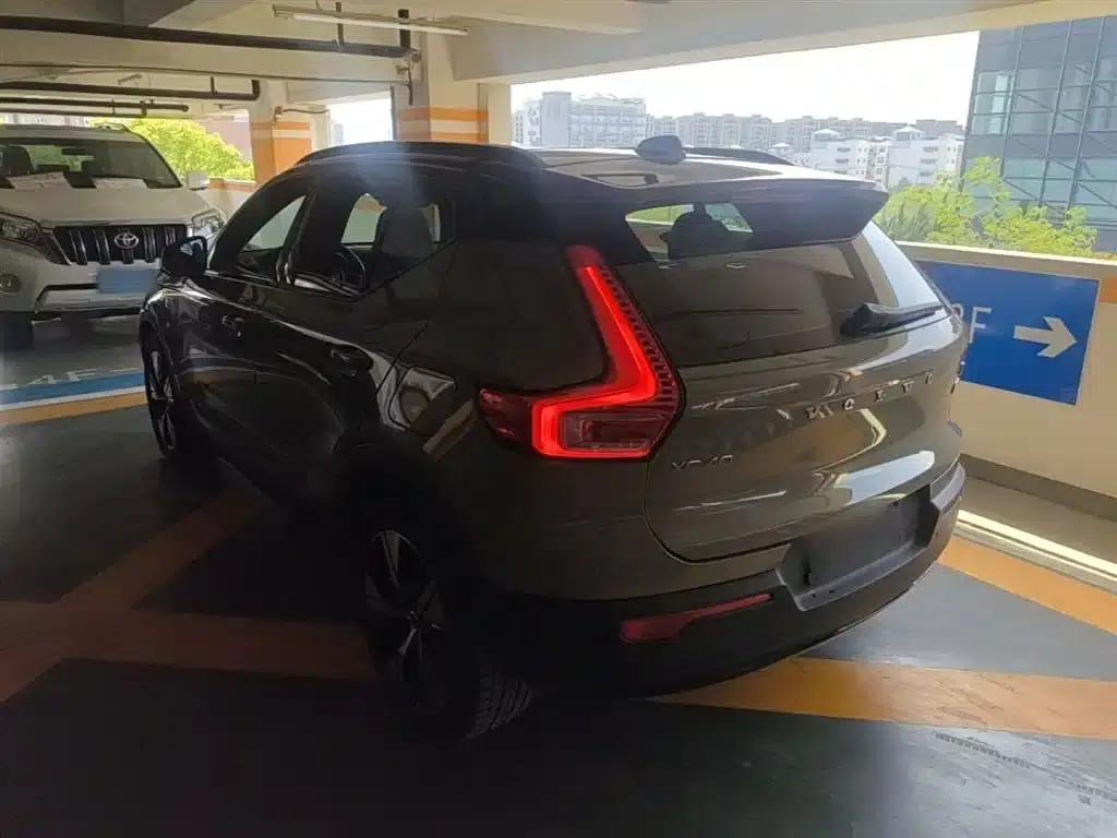 Volvo XC40 PHEV 2022 Long Range Edition — миниатюра 5