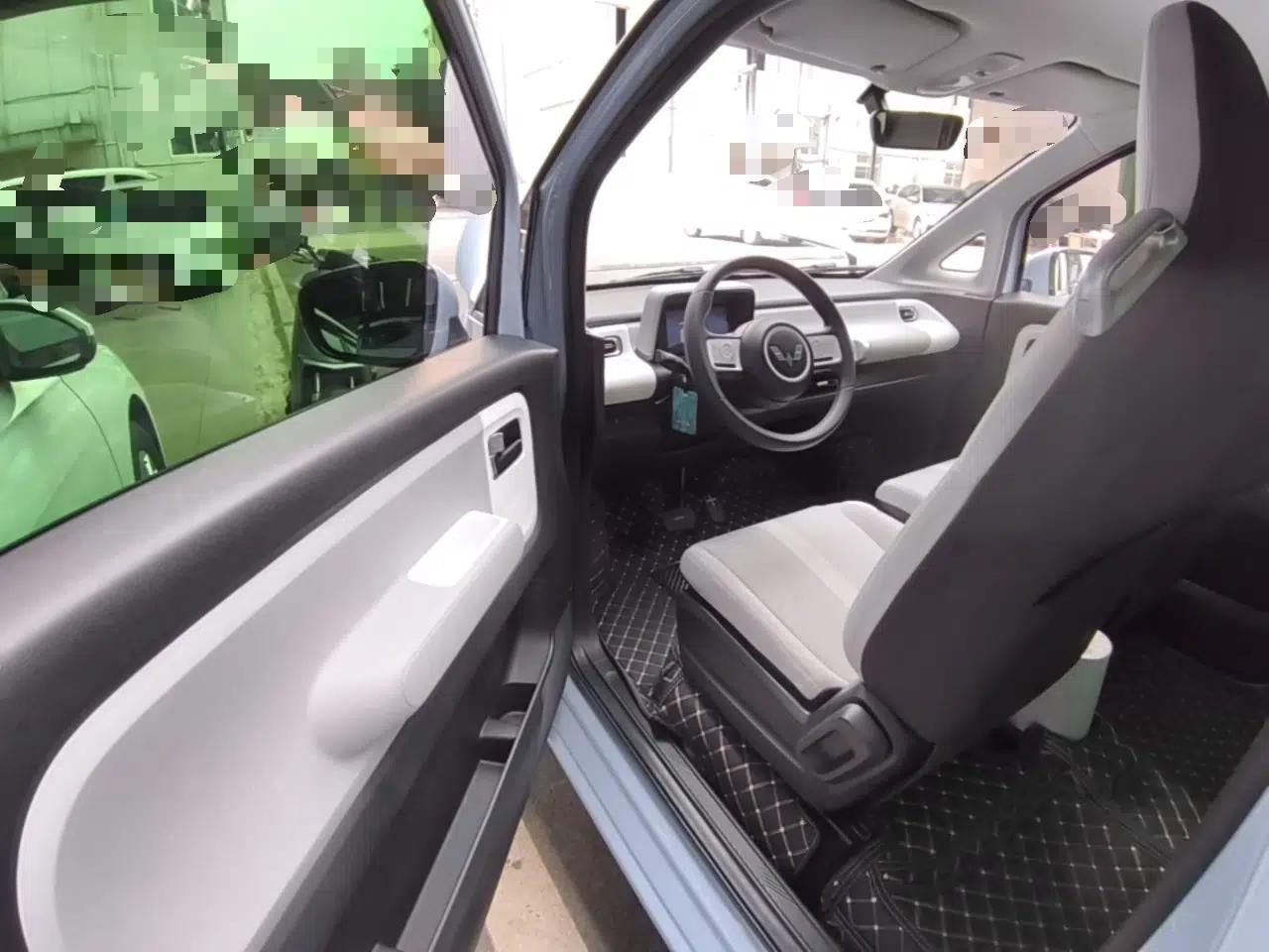 Wuling Air ev 2023 - Four Seats - Standard Edition — миниатюра 19