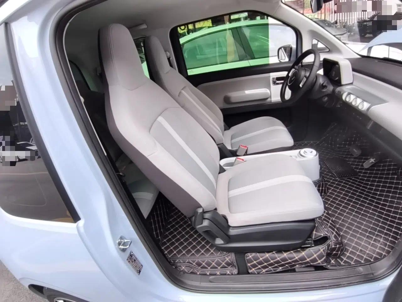 Wuling Air ev 2023 - Four Seats - Standard Edition — миниатюра 23