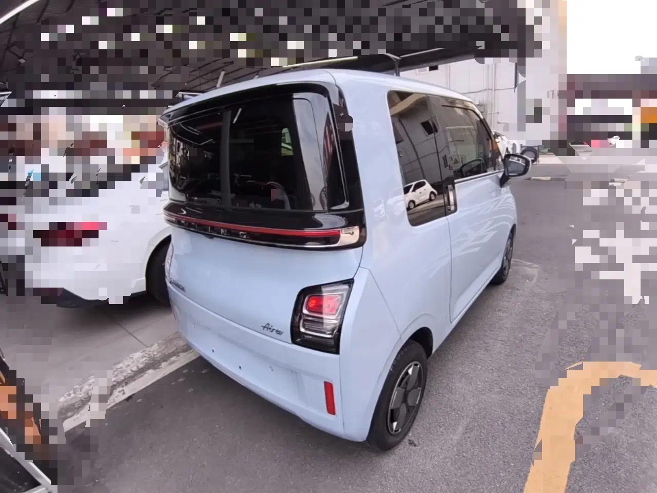 Wuling Air ev 2023 - Four Seats - Standard Edition — миниатюра 6