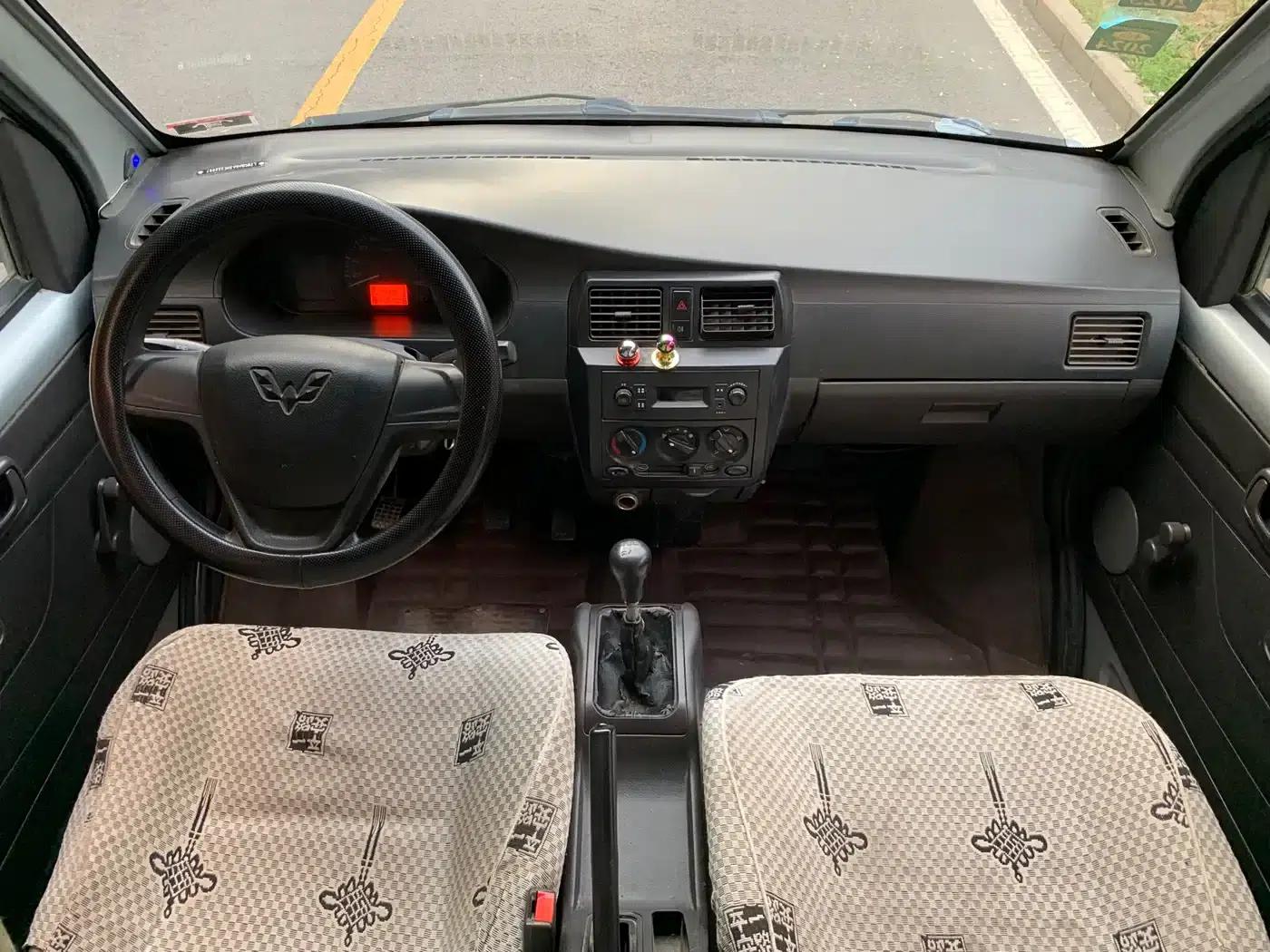 Wuling Rongguang Mini Truck 2017 1.5L Double Cab Basic Model L3C — миниатюра 7
