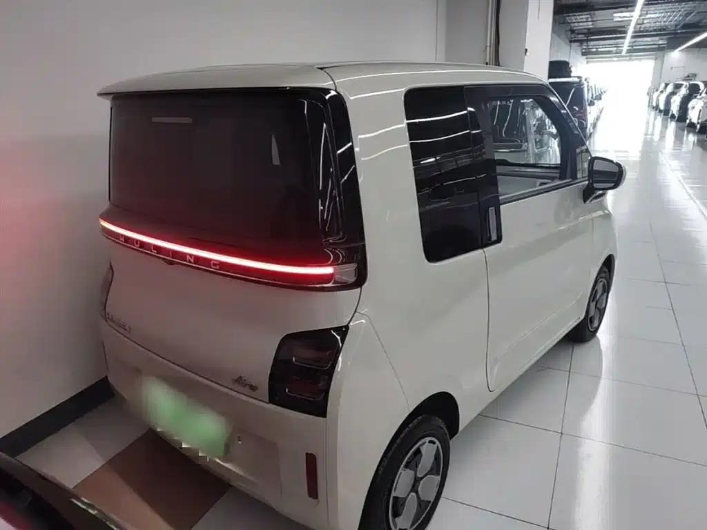 Wuling Air ev Clear Sky 2023 Model, Four-Seat - Advanced Edition — миниатюра 7