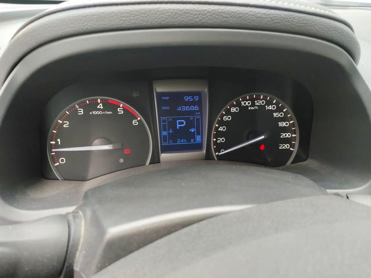 Isuzu D-MAX 2019 3.0T Four-Wheel Drive Automatic Elite Version 4JJ1-TC HI — миниатюра 12