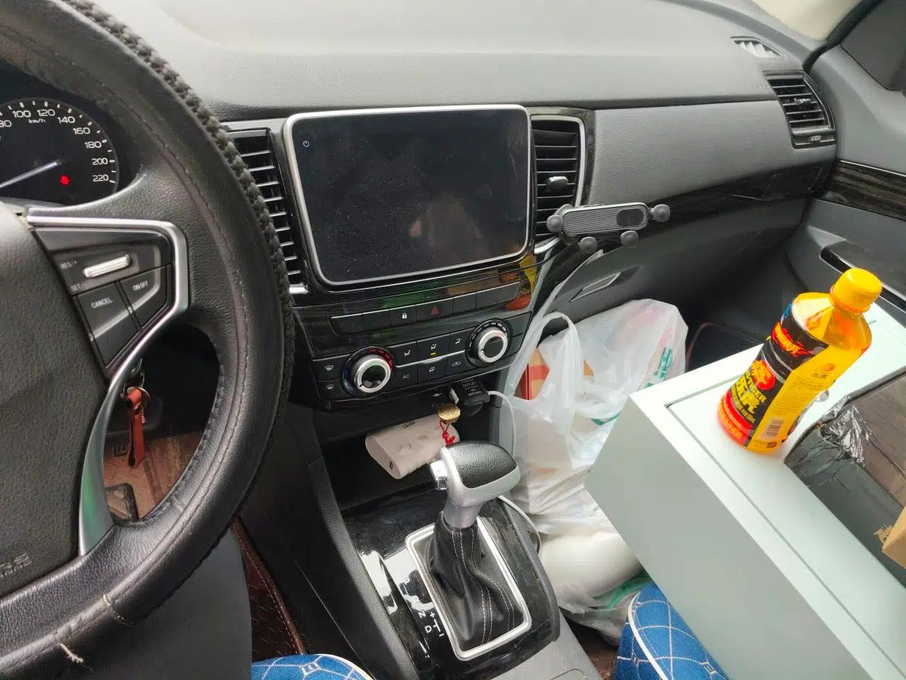 Isuzu D-MAX 2019 3.0T Four-Wheel Drive Automatic Elite Version 4JJ1-TC HI — миниатюра 14